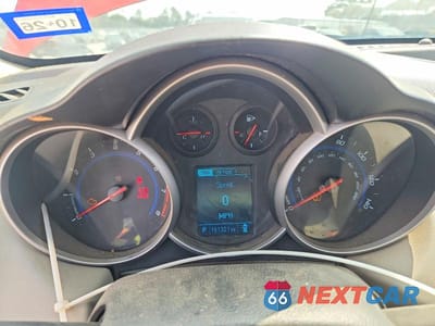 Zdjęcie 9 z 12 samochodu: 2014 CHEVROLET CRUZE LS VIN:1G1PA5SH7E7208640 - miniatura