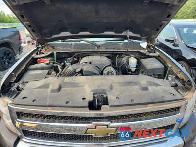 Zdjęcie 11 z 12 samochodu: 2010 CHEVROLET SILVERADO K1500 VIN:1GCPKPEAXAZ201484 - miniatura