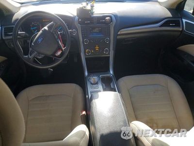 Zdjęcie 8 z 12 samochodu: 2019 FORD FUSION S VIN:3FA6P0G70KR178556 - miniatura