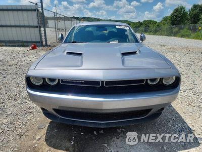 Piąte zdjęcie samochodu w środku: 2016 DODGE CHALLENGER SXT VIN:2C3CDZAG3GH245550 - miniatura