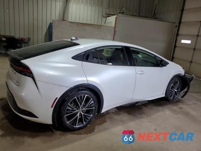 Trzecie zdjęcie samochodu z tyłu: 2024 TOYOTA PRIUS XLE VIN:JTDACAAU6R3035754 - miniatura
