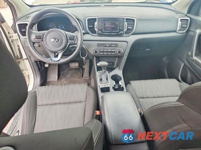 Zdjęcie 8 z 13 samochodu: 2017 KIA SPORTAGE LX VIN:KNDPMCAC8H7127708 - miniatura