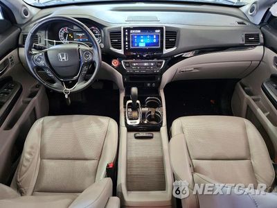 Zdjęcie 8 z 12 samochodu: 2019 HONDA RIDGELINE RTL VIN:5FPYK3F73KB036456 - miniatura