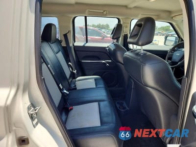 Zdjęcie 11 z 13 samochodu: 2008 JEEP PATRIOT SPORT VIN:1J8FT28058D554147 - miniatura