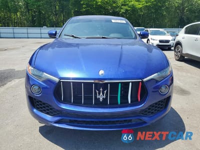 Piąte zdjęcie samochodu w środku: 2019 MASERATI LEVANTE VIN:ZN661XUA5KX322676 - miniatura