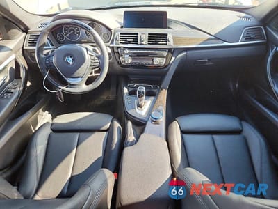 Zdjęcie 8 z 12 samochodu: 2018 BMW 330 I VIN:WBA8B9C54JEE81464 - miniatura