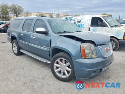 Czwarte zdjęcie samochodu z boku: 2008 GMC YUKON XL DENALI VIN:1GKFK66888J244039 - miniatura