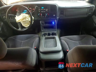 Zdjęcie 8 z 12 samochodu: 2004 GMC NEW SIERRA C1500 VIN:1GTEC19T34Z269336 - miniatura