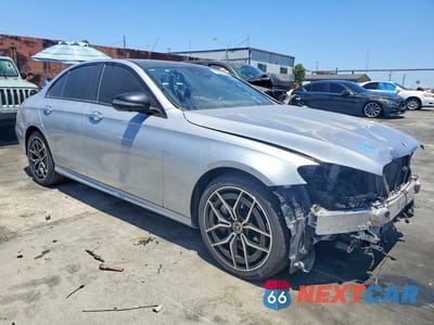 Czwarte zdjęcie samochodu z boku: 2022 MERCEDES-BENZ E 350 4MATIC VIN:W1KZF8EB5NB020387 - miniatura