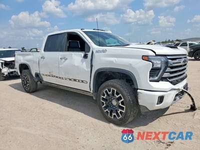Czwarte zdjęcie samochodu z boku: 2026 CHEVROLET SILVERADO K2500 HIGH COUNTRY VIN:2GC4KREY0T1108321 - miniatura