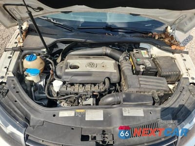Zdjęcie 11 z 12 samochodu: 2013 VOLKSWAGEN EOS KOMFORT VIN:WVWBW8AH5DV006413 - miniatura