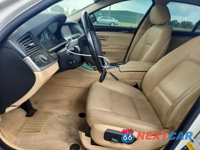Zdjęcie 7 z 12 samochodu: 2015 BMW 528 XI VIN:WBA5A7C51FD628618 - miniatura