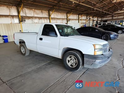 Czwarte zdjęcie samochodu z boku: 2004 CHEVROLET SILVERADO C1500 VIN:1GCEC14X54Z352521 - miniatura