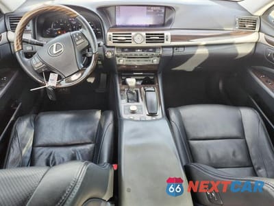 Zdjęcie 8 z 12 samochodu: 2013 LEXUS LS 460L VIN:JTHGL5EF6D5047945 - miniatura
