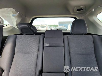 Zdjęcie 10 z 13 samochodu: 2018 TOYOTA RAV4 HYBRID XLE VIN:JTMRJREV6JD248910 - miniatura
