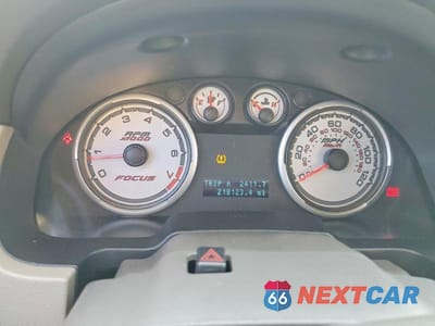 Zdjęcie 9 z 12 samochodu: 2011 FORD FOCUS SE VIN:1FAHP3FNXBW165949 - miniatura