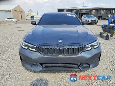 Piąte zdjęcie samochodu w środku: 2021 BMW 330XI VIN:3MW5R7J02M8B51109 - miniatura