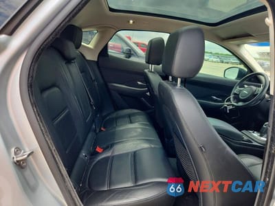 Zdjęcie 11 z 14 samochodu: 2018 JAGUAR E-PACE S VIN:SADFJ2FXXJ1Z05532 - miniatura