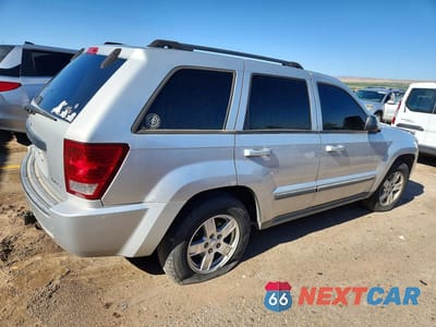 Trzecie zdjęcie samochodu z tyłu: 2007 JEEP GRAND CHEROKEE LAREDO VIN:1J8HR48N47C588258 - miniatura
