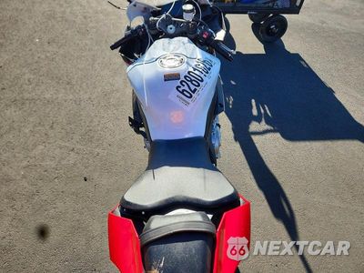 Zdjęcie 6 z 9 samochodu: 2016 YAMAHA YZFR1S C VIN:JYARN42Y6GA000359 - miniatura