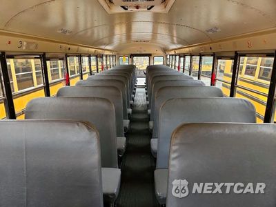 Zdjęcie 6 z 10 samochodu: 2015 IC CORPORATION 3000 CE SCHOOL BUS VIN:4DRBUC8P5FB670104 - miniatura