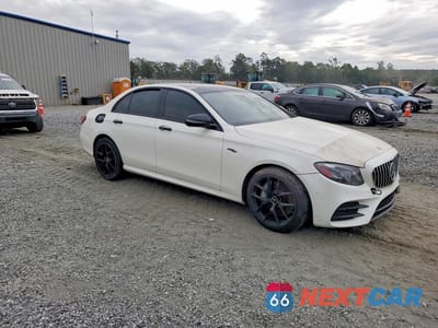 Czwarte zdjęcie samochodu z boku: 2018 MERCEDES-BENZ E 300 4MATIC VIN:WDDZF4KB5JA344534 - miniatura