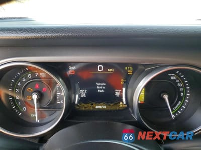 Zdjęcie 9 z 12 samochodu: 2023 JEEP WRANGLER 4XE VIN:1C4JJXN64PW652358 - miniatura
