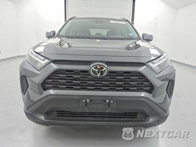 Piąte zdjęcie samochodu w środku: 2025 TOYOTA RAV4 XLE VIN:2T3W1RFV6SC354233 - miniatura