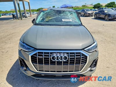 Piąte zdjęcie samochodu w środku: 2025 AUDI Q3 PREMIUM S LINE 45 VIN:WA1DECF31S1074329 - miniatura