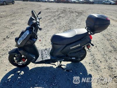 Trzecie zdjęcie samochodu z tyłu: 2015 GENUINE SCOOTER CO. HOOLIGAN 170I VIN:RFVBFBF94F1000441 - miniatura