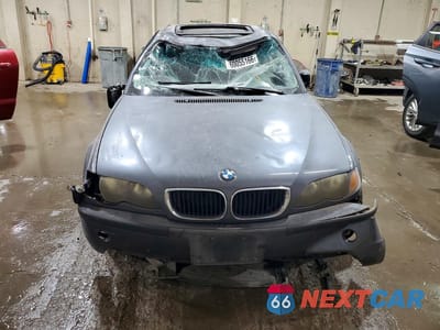Piąte zdjęcie samochodu w środku: 2002 BMW 325 I VIN:WBAEV33442KL72601 - miniatura