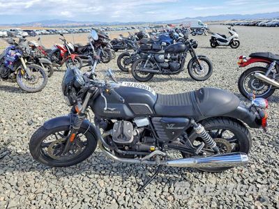 Trzecie zdjęcie samochodu z tyłu: 2013 MOTO GUZZI V7 CLASSIC VIN:ZGULWU000DM112344 - miniatura