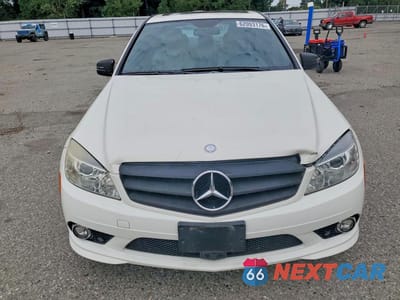 Piąte zdjęcie samochodu w środku: 2010 MERCEDES-BENZ C 300 4MATIC VIN:WDDGF8BB8AF420491 - miniatura