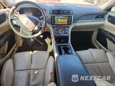 Zdjęcie 8 z 12 samochodu: 2018 LINCOLN CONTINENTAL RESERVE VIN:1LN6L9RP4J5609940 - miniatura