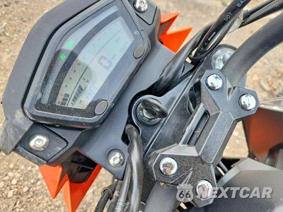 Zdjęcie 8 z 9 samochodu: 2023 DUCATI 696 ABS VIN:LXAPKRPD7PX000002 - miniatura