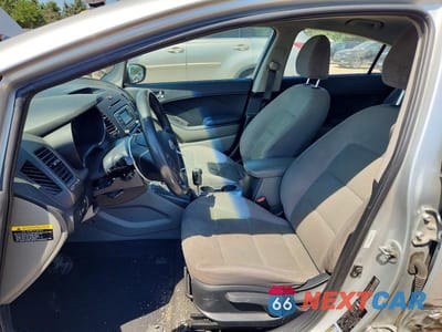 Zdjęcie 7 z 12 samochodu: 2014 KIA FORTE LX VIN:KNAFX4A65E5242516 - miniatura