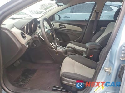 Zdjęcie 7 z 12 samochodu: 2011 CHEVROLET CRUZE LS VIN:1G1PC5SH8B7118161 - miniatura