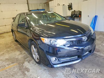 Czwarte zdjęcie samochodu z boku: 2014 TOYOTA CAMRY SE VIN:4T1BF1FKXEU347966 - miniatura