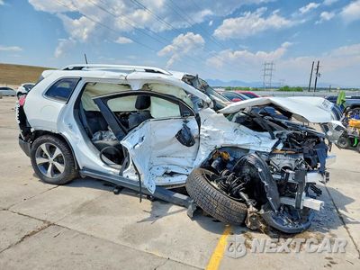 Czwarte zdjęcie samochodu z boku: 2020 JEEP CHEROKEE LIMITED VIN:1C4PJMDX3LD620042 - miniatura