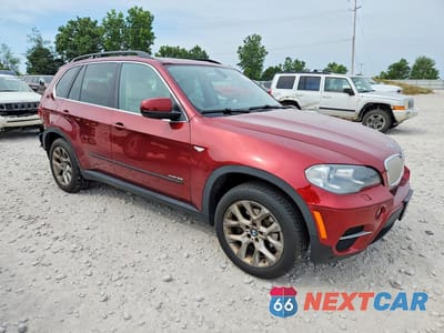 Czwarte zdjęcie samochodu z boku: 2013 BMW X5 XDRIVE35I VIN:5UXZV4C58D0G55960 - miniatura