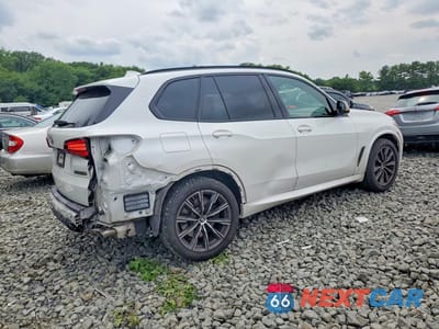 Trzecie zdjęcie samochodu z tyłu: 2021 BMW X5 M50I VIN:5UXJU4C07M9F80670 - miniatura
