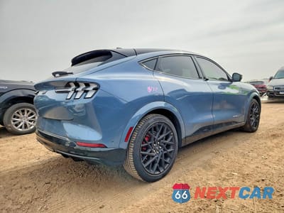 Trzecie zdjęcie samochodu z tyłu: 2023 FORD MUSTANG MACH-E GT VIN:3FMTK4SX3PMA24031 - miniatura