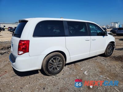 Trzecie zdjęcie samochodu z tyłu: 2018 DODGE GRAND CARAVAN SE VIN:2C4RDGBG3JR304283 - miniatura