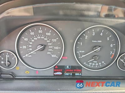 Zdjęcie 9 z 12 samochodu: 2014 BMW 320 I XDRIVE VIN:WBA3C3C50EPV90452 - miniatura