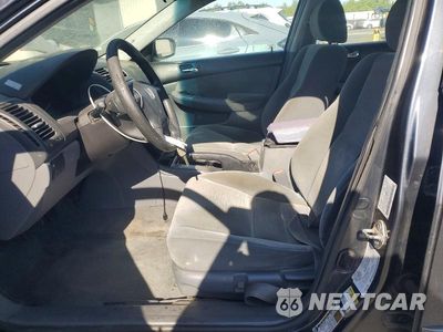 Zdjęcie 7 z 12 samochodu: 2006 HONDA ACCORD EX VIN:1HGCM56706A024550 - miniatura