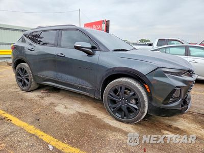 Czwarte zdjęcie samochodu z boku: 2020 CHEVROLET BLAZER RS VIN:3GNKBERS3LS613299 - miniatura
