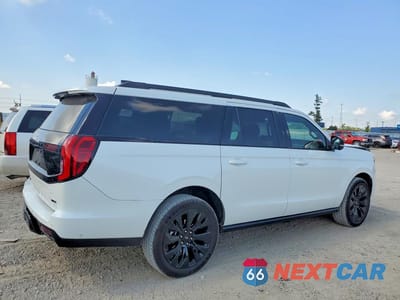 Trzecie zdjęcie samochodu z tyłu: 2025 FORD EXPEDITION MAX PLATINUM VIN:1FMJK1M83SEA48520 - miniatura