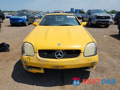 Piąte zdjęcie samochodu w środku: 2000 MERCEDES-BENZ SLK 230 KOMPRESSOR VIN:WDBKK47F0YF161962 - miniatura