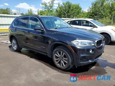 Czwarte zdjęcie samochodu z boku: 2015 BMW X5 XDRIVE35I VIN:5UXKR0C50F0P05605 - miniatura