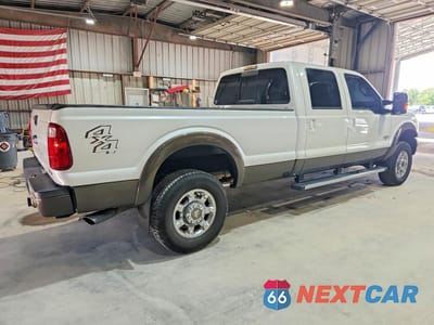 Trzecie zdjęcie samochodu z tyłu: 2016 FORD F250 SUPER DUTY VIN:1FT7W2B6XGEB50432 - miniatura